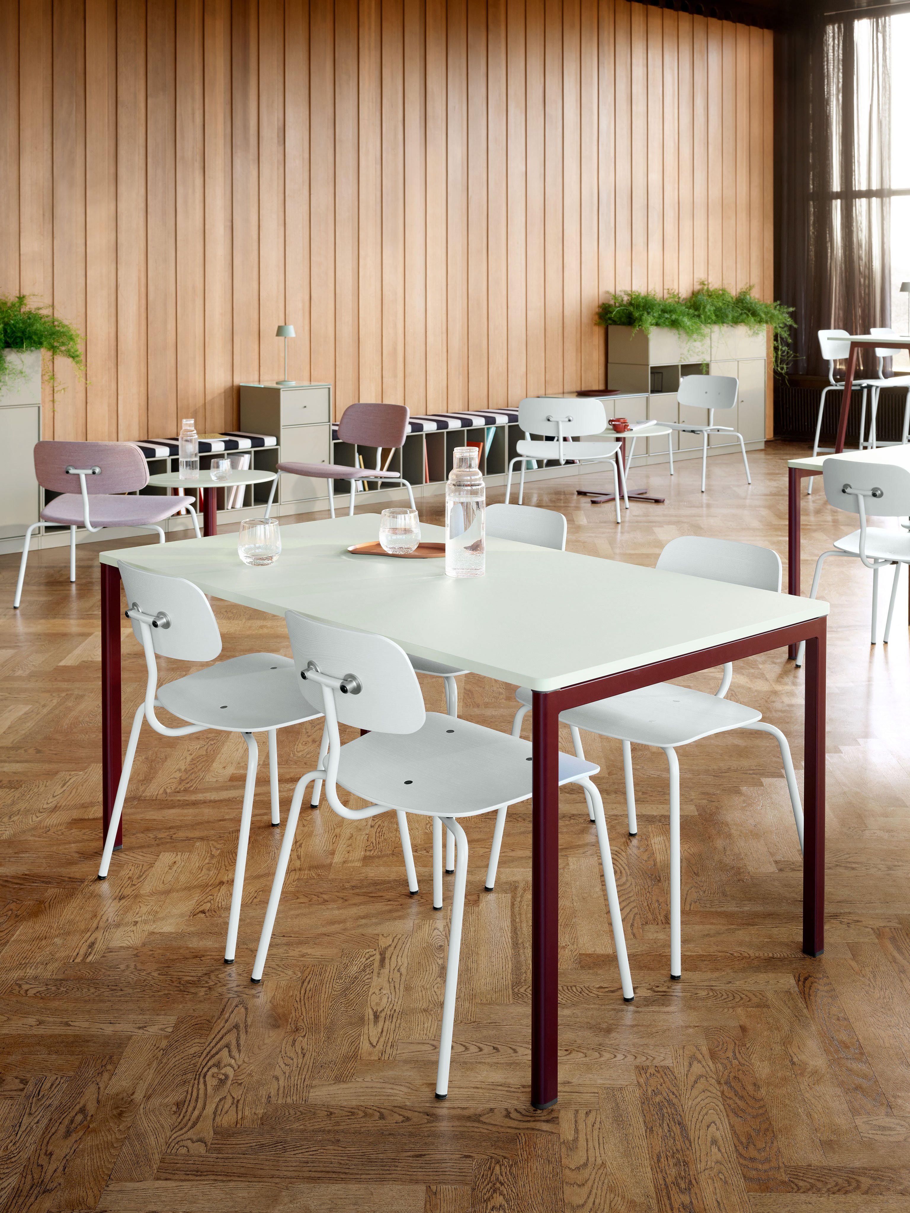 Moser Table Bar MOG180B – large bar table | Montana Furniture