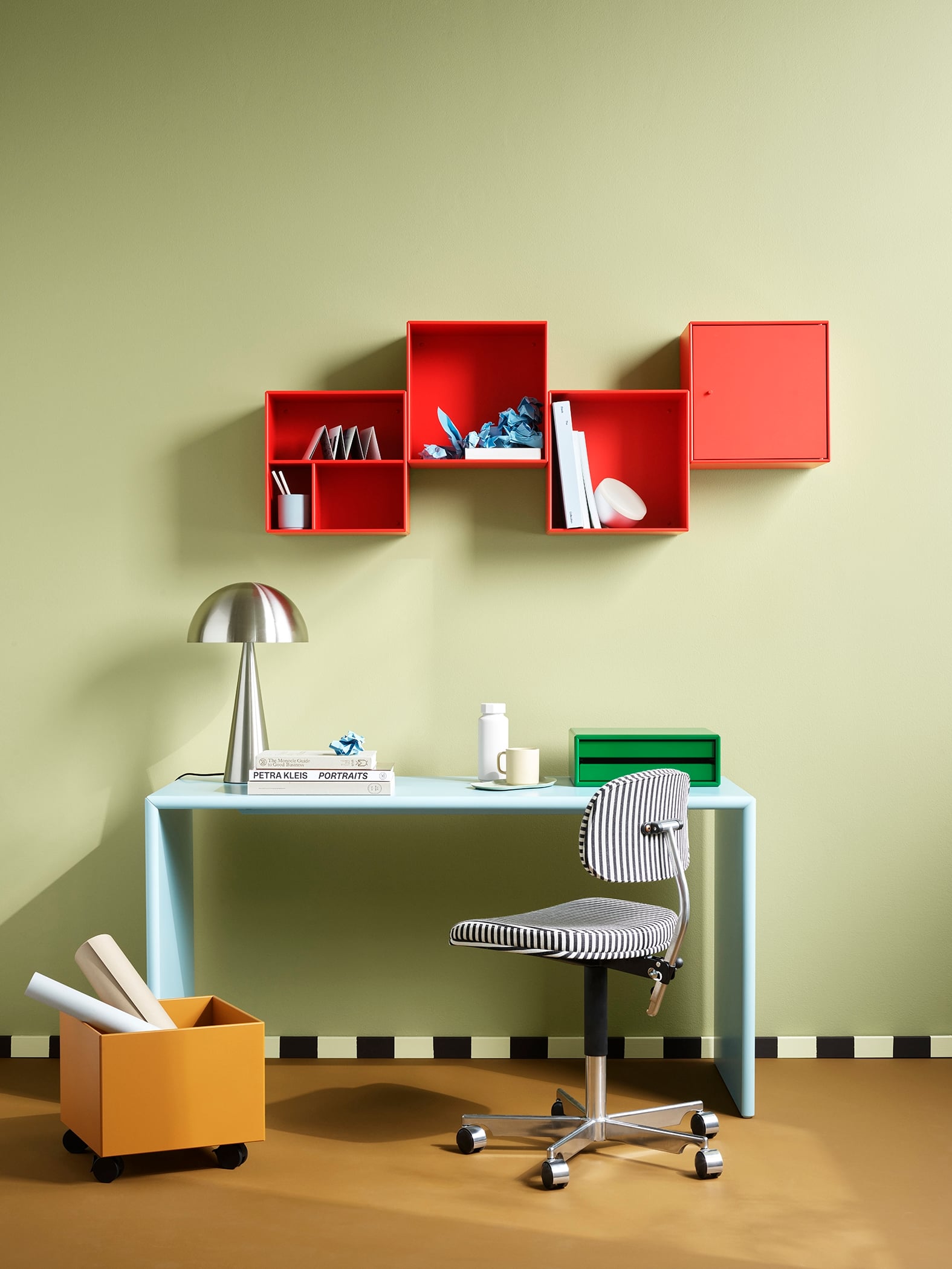 Montana Mini - Module with right-hinged door | Montana Furniture